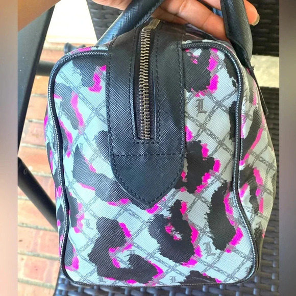 L.A.M.B. By Gwen Stefani Satchel - Picture 7 of 15